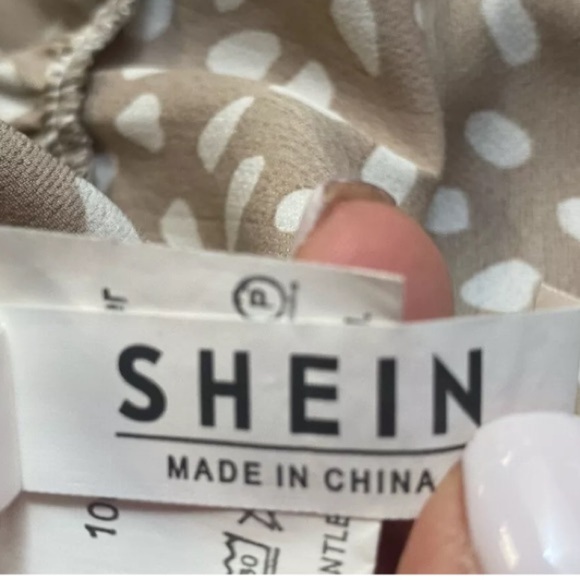 Shein Women’s Beige Tan Polka Dot V-Neck Shirred Waist Mini Dress Size Medium - Picture 6 of 13